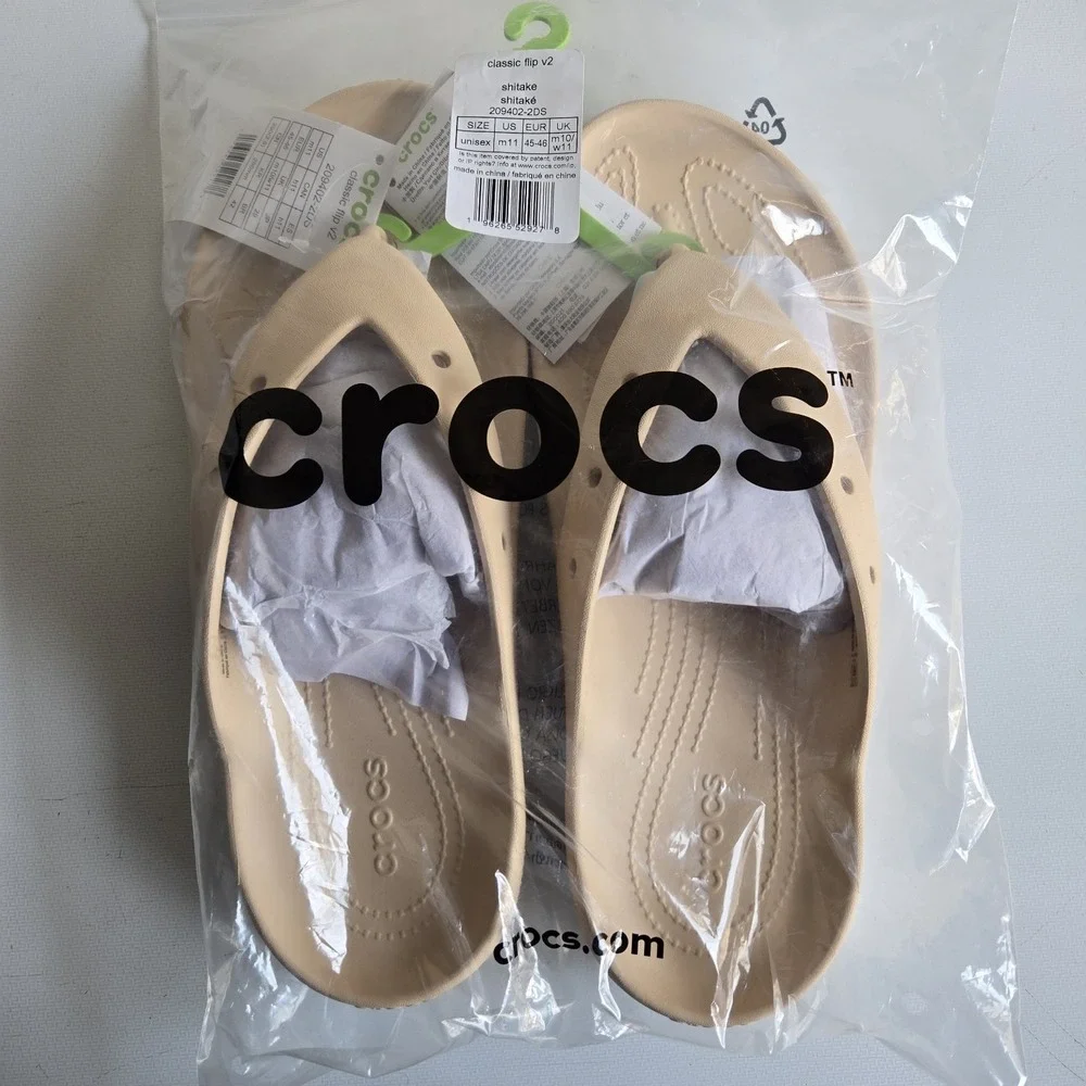 Crocs Classic Flip Flops V2 Sandals Beige Shitake Men's 11/‎ Women's 13 New